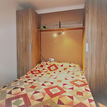 Apartamento SYLVIA 11D1 - Precioso estudio en primera línea de mar - céntrico - terraza vista mar - playa - wifi Ampuriabrava Exterior foto