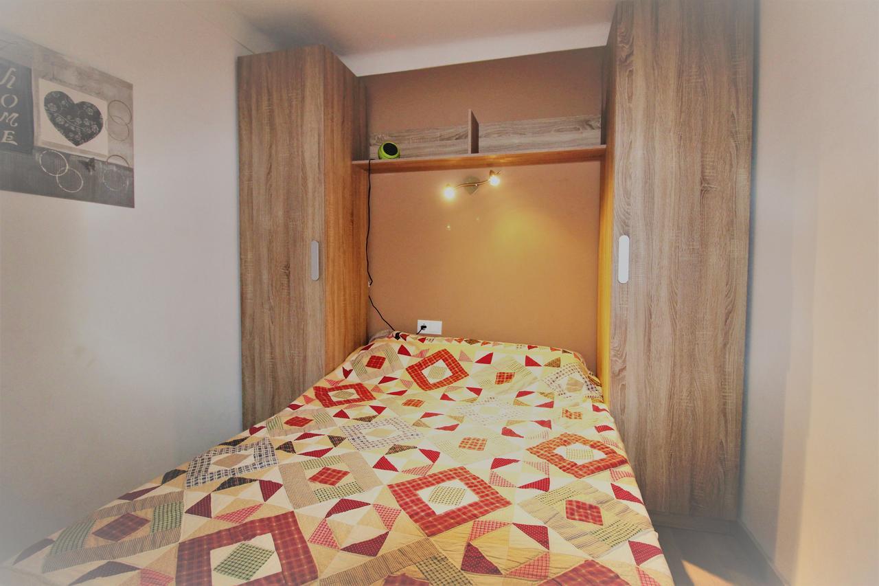 Apartamento SYLVIA 11D1 - Precioso estudio en primera línea de mar - céntrico - terraza vista mar - playa - wifi Ampuriabrava Exterior foto
